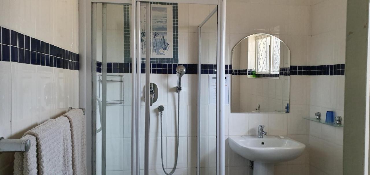 Chez Nous Bed&Breakfast&Self Catering Dundee Extérieur photo